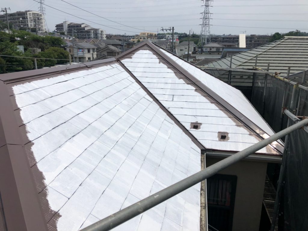 屋根　上塗り（１回目）
