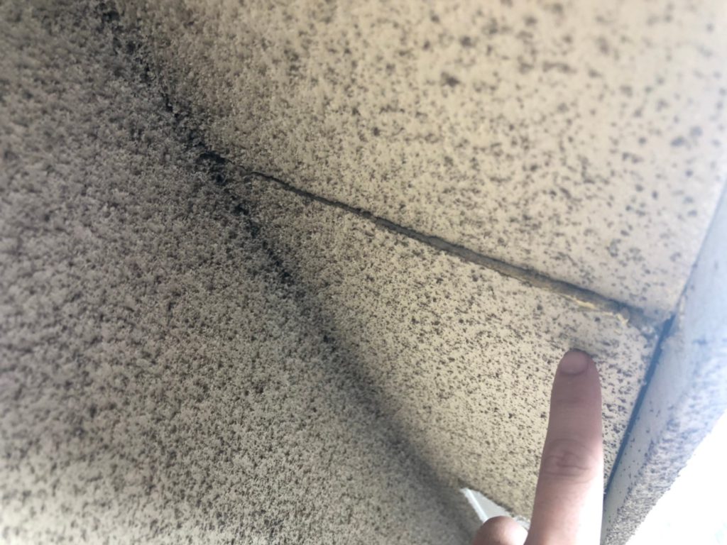 外壁　軒天部　軒板修繕