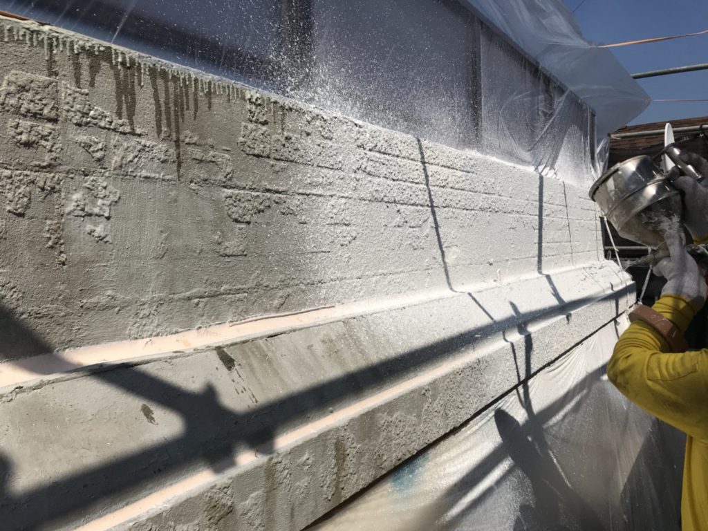 外壁塗装工事の施工写真です。