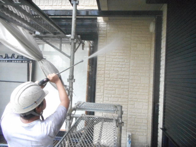 外壁の高圧洗浄