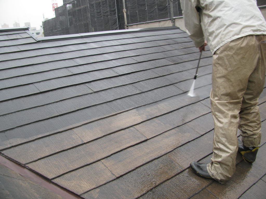 屋根の高圧洗浄