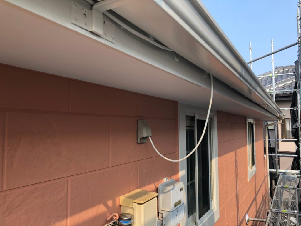 軒樋塗装完了写真です。