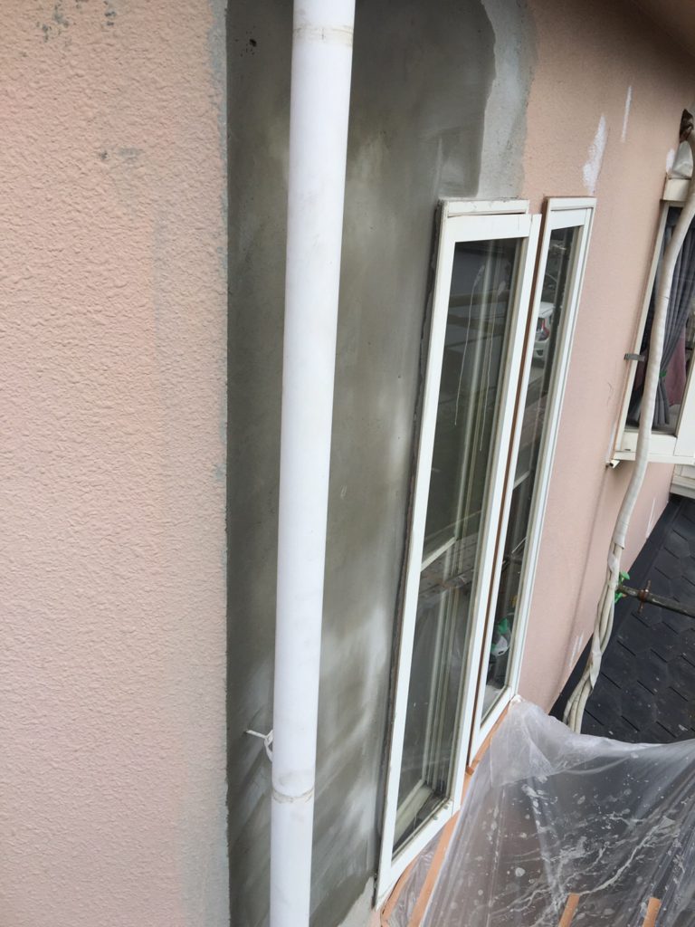 下地の補修作業