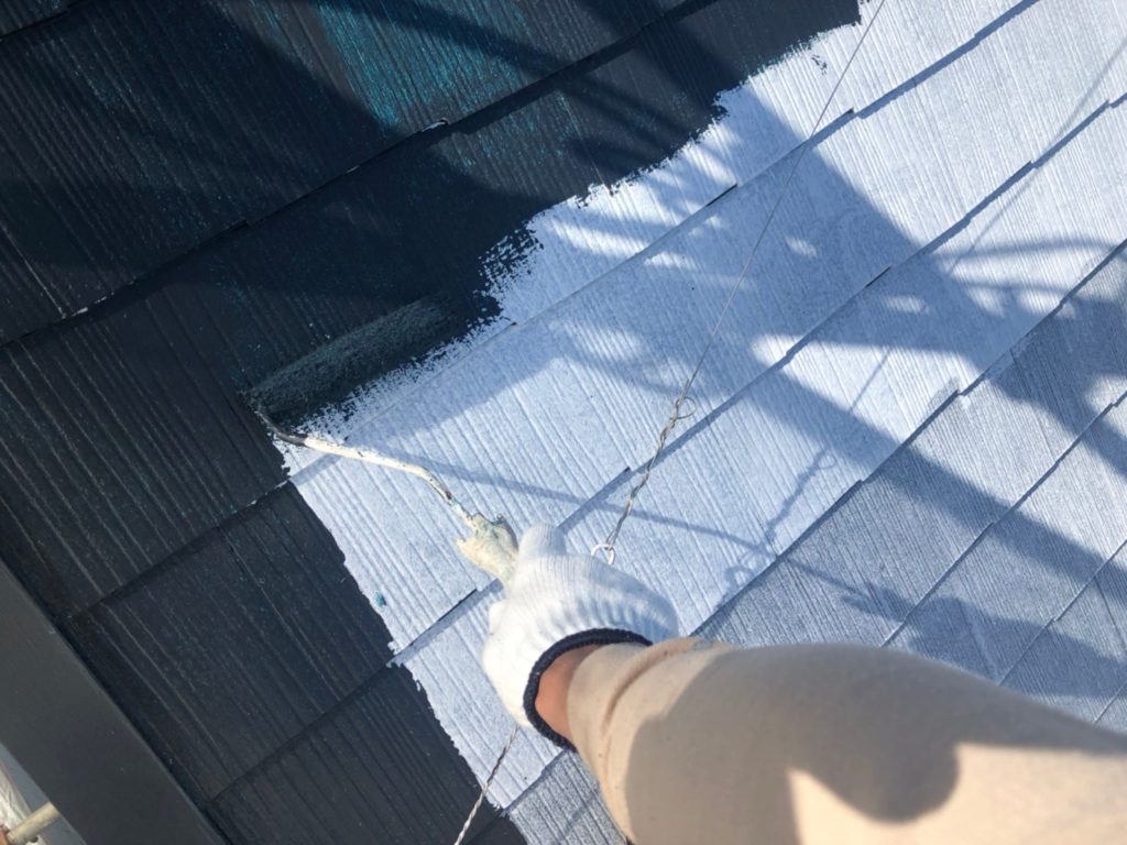 屋根面　上塗り　１回目
