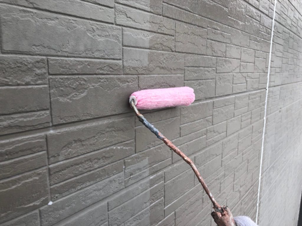 外壁　下塗りシーラー塗装