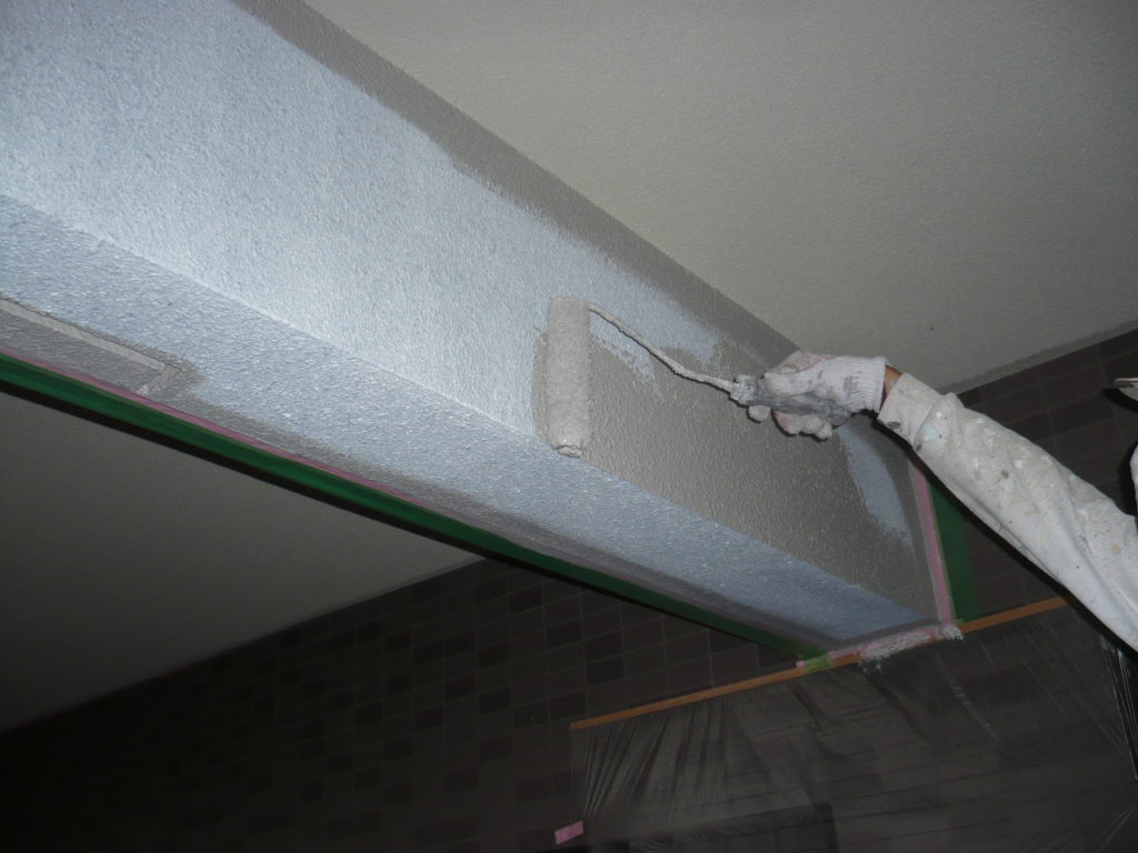 軒天部　シーラー塗り