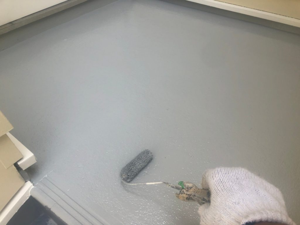 階段土間防水 上塗り