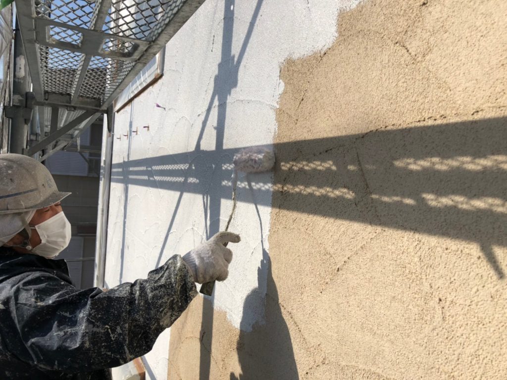 外壁部下塗り材塗布