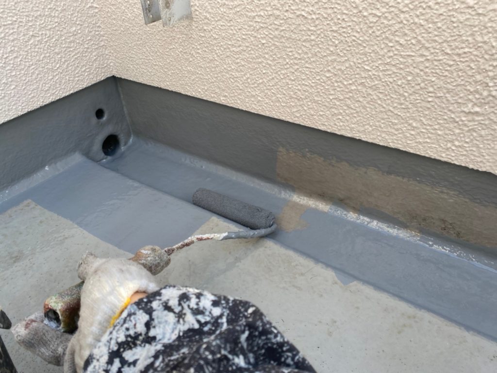 バルコニー防水面トップコート塗布