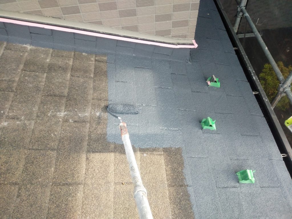 屋根　下地材塗布